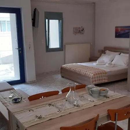 Familia Apartment Nea Iraklitsa